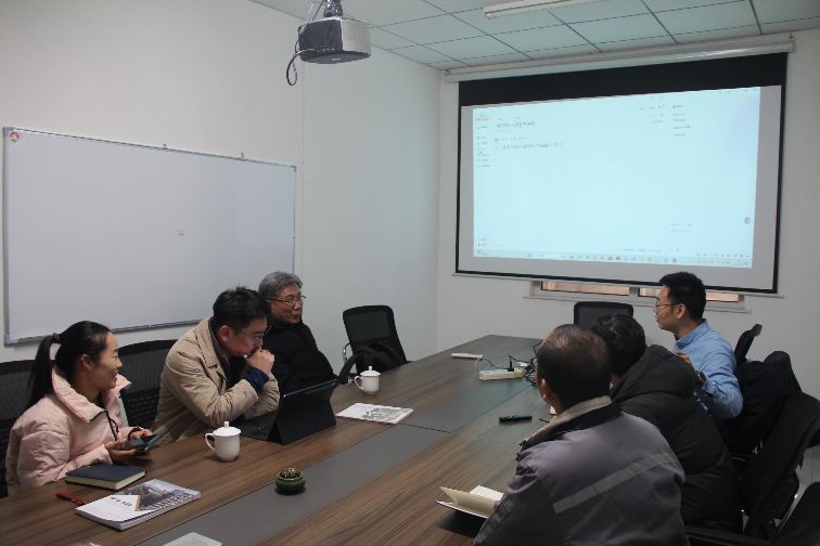 Shandong Lannuo는 한국 동국대학교의 곽문규 교수 및 대표 Liang Tongho와 함께 소음 실험실 및 소음 제어를 위한 프로젝트 개시에 대해 논의합니다.